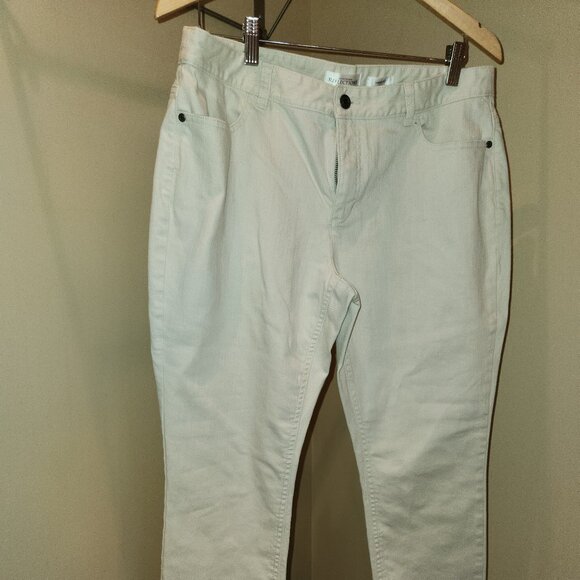 Northern Reflections creamy white jeans. SIze 12 petite - Picture 1 of 4